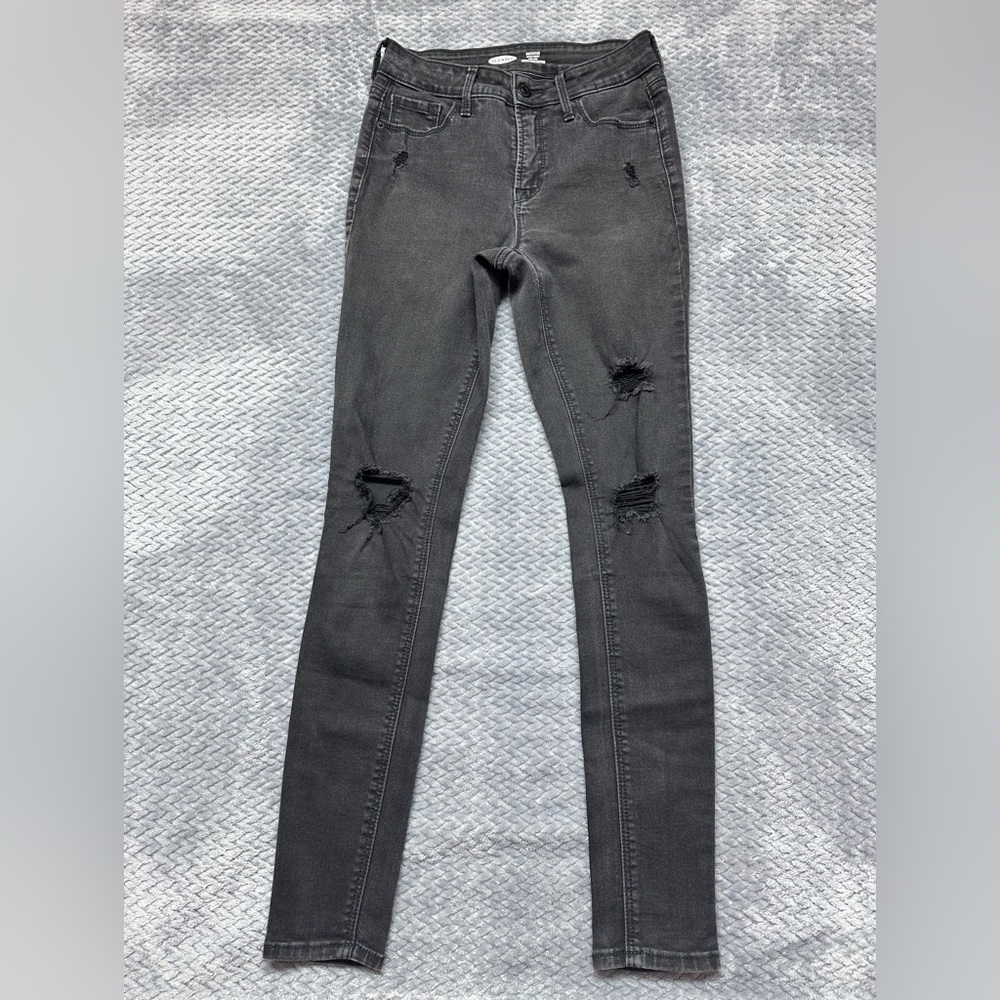Old Navy Rockstar Super skinny High Rise Black Distressed Jeans